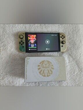 BUNDLE Limited Edition Zelda Nintendo Switch